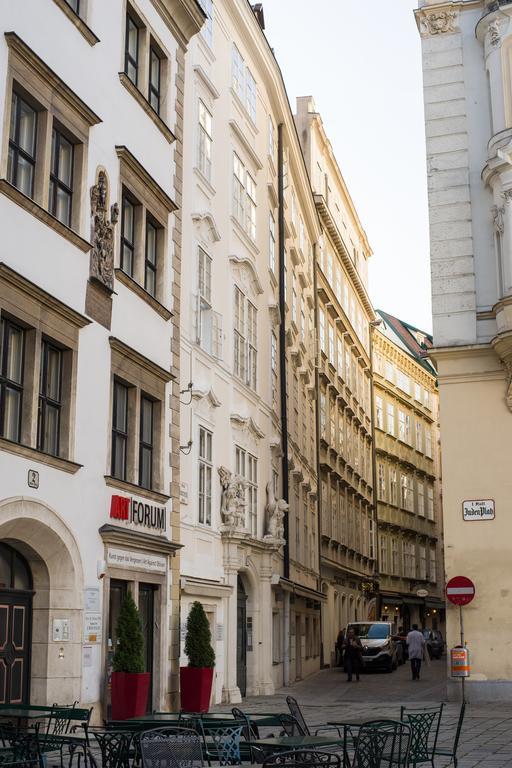 Living Vienna City Center Apartment Exterior photo